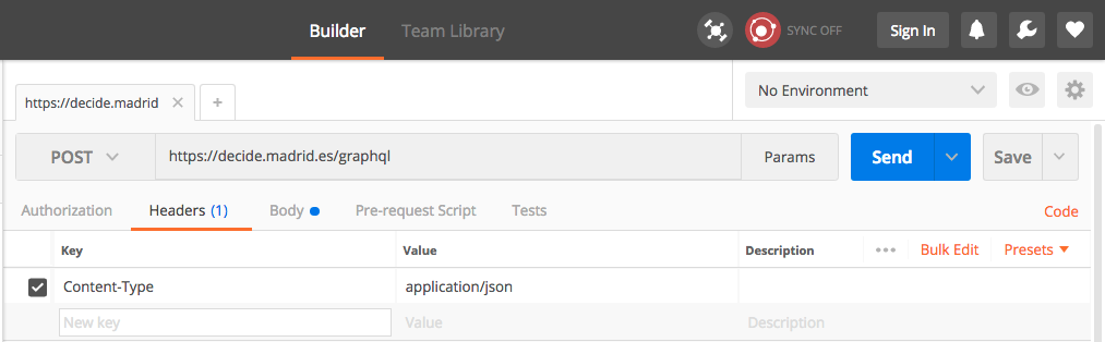 Pestaña "Headers" de Postman, con la clave "Content-Type" con valor "application/json"